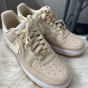 Nike Air Force Nude 7.5